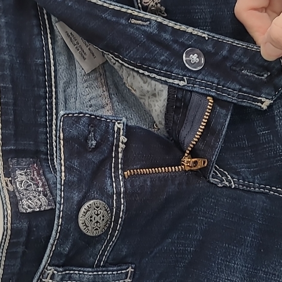 Silver Jeans - Picture 4 of 7